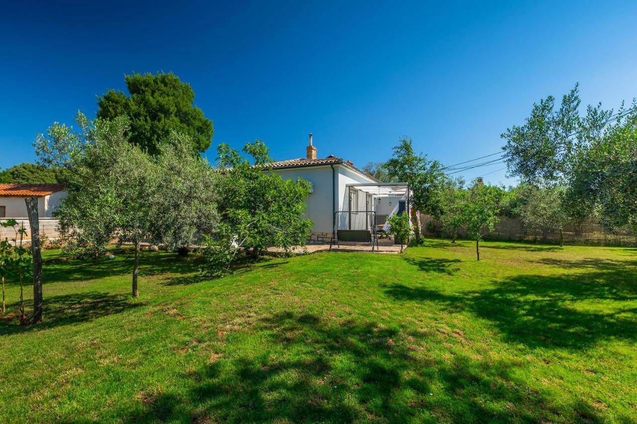 Holiday House Chill Out Loborika Marčana Εξωτερικό φωτογραφία