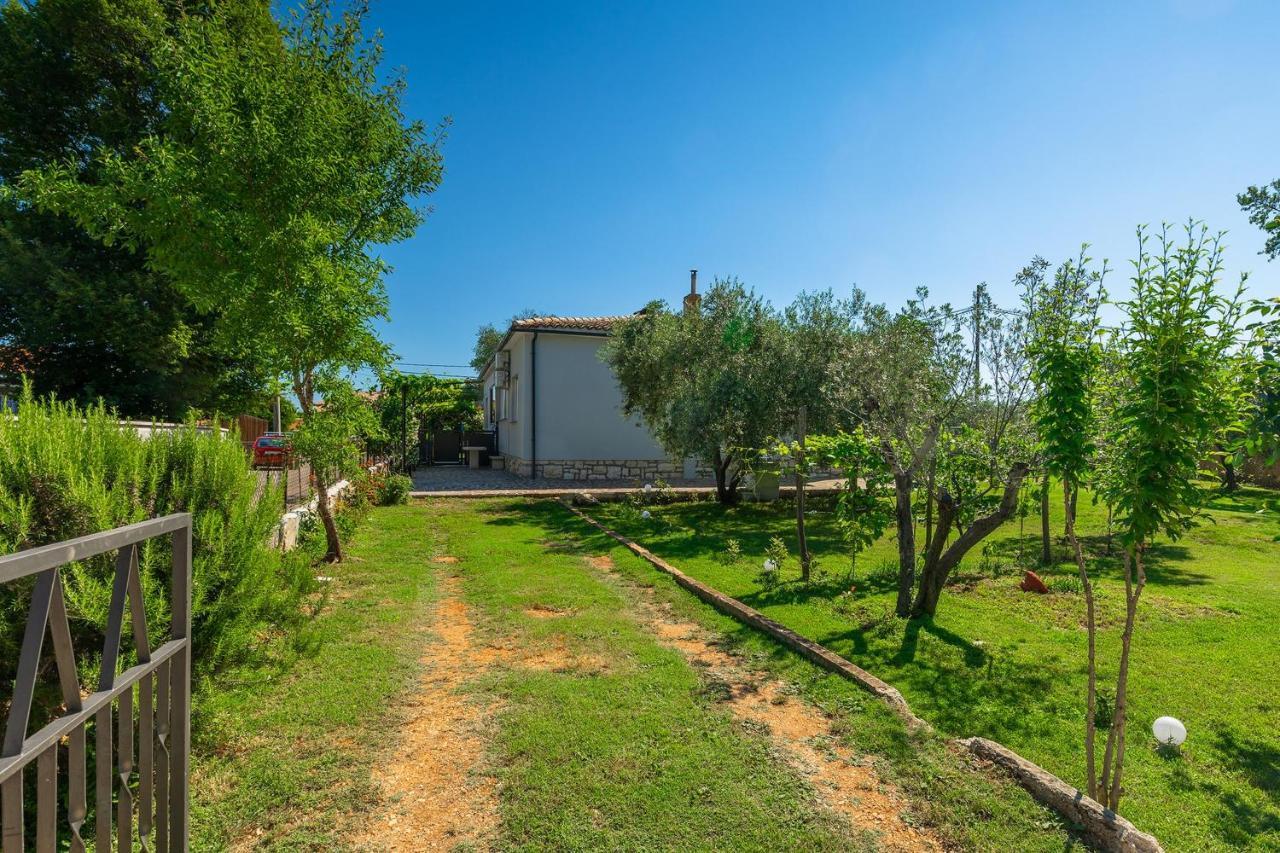 Holiday House Chill Out Loborika Marčana Εξωτερικό φωτογραφία
