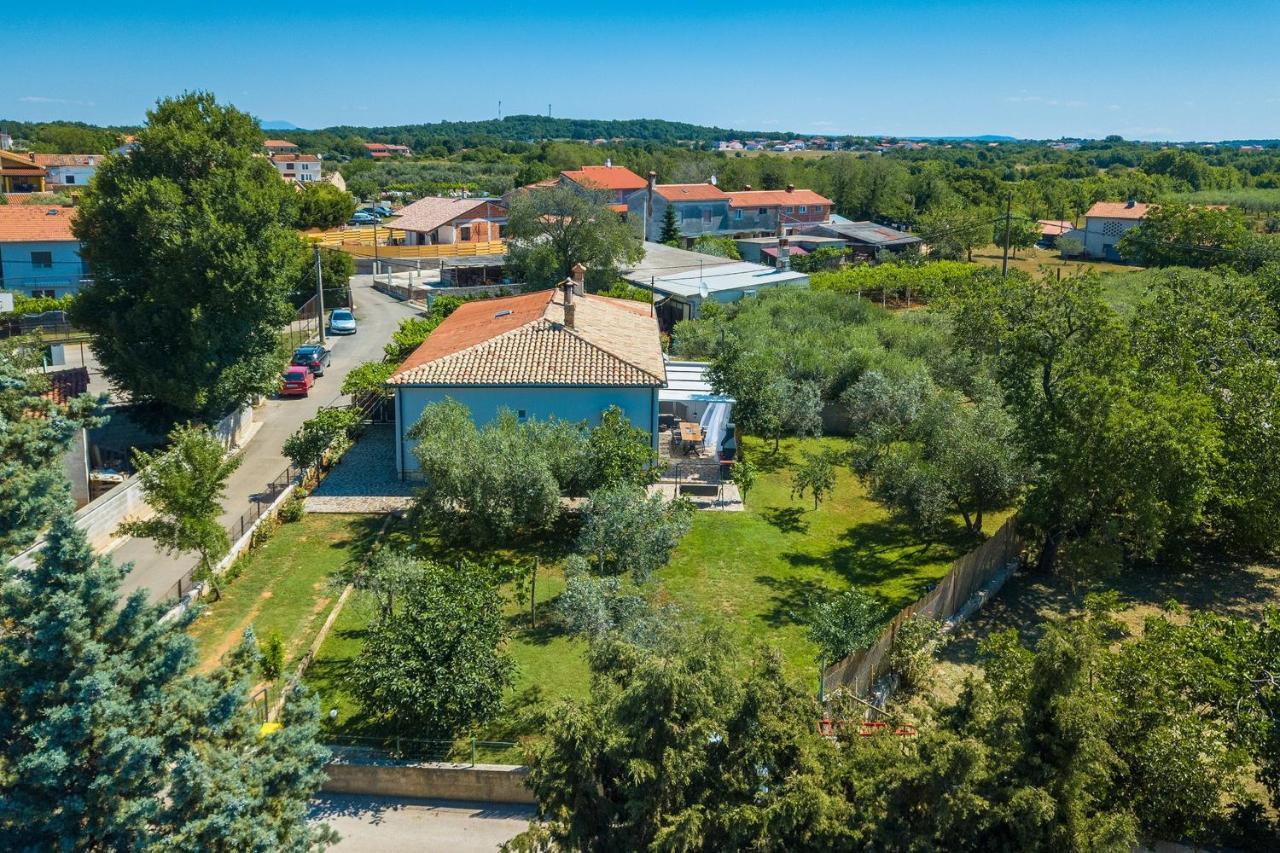 Holiday House Chill Out Loborika Marčana Εξωτερικό φωτογραφία